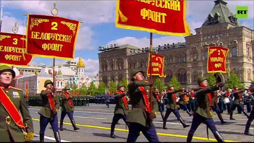 92pC7r180H Umy7P.jpg