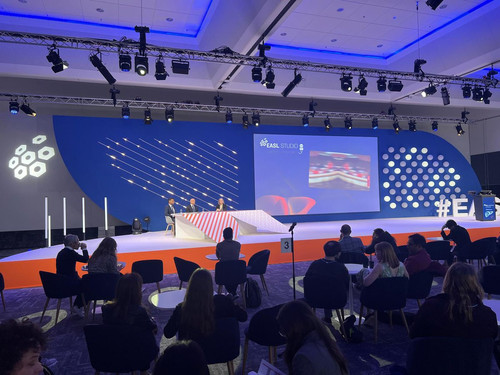 GqfijLpWQAAKN 3?format=jpg.jpg