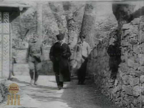 hR0uCtfA2TbE 3gn.jpg