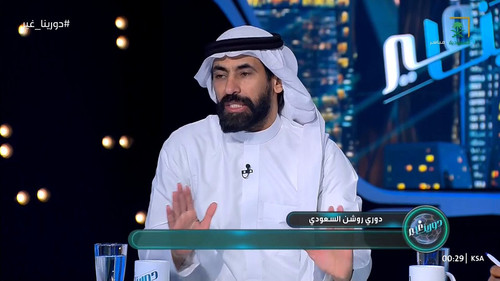 7xkaWvMZ8E5 1MUO.jpg