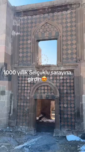 16He whF8yhESjC1.jpg