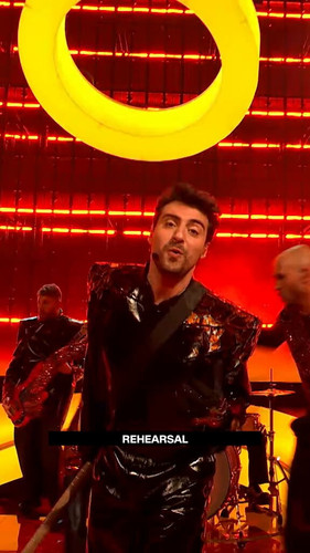 bRS9hhp 3A8BmcAS.jpg