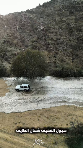 zv2JCEIXk0ez jBm.jpg