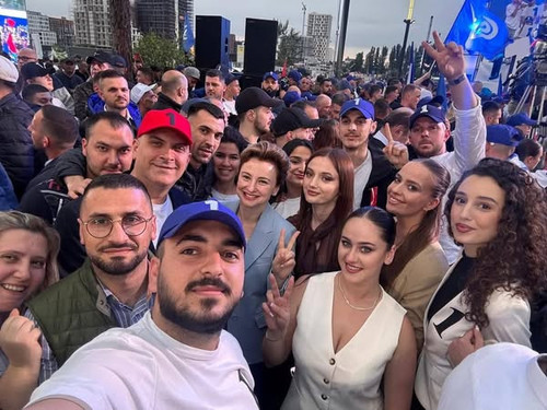 496711918 1036145168625072 4384052576563294142 n.jpg?stp=dst jpg s600x600 tt6& nc cat=109&ccb=1 7& n.jpg