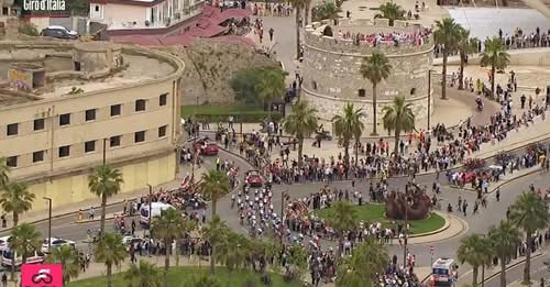 18232151958228223287?url=https%3A%2F%2Fshqiptarja.com%2Fuploads%2F780x440%2F1746789177 giroditalia.J.jpg