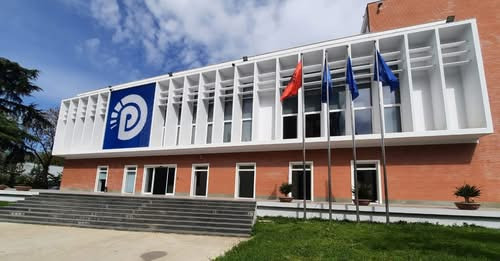 18175149382399970710?url=https%3A%2F%2Fcdnimpuls.com%2Fnewsbomb.al%2Fmedia3%2F 1200 630 1746806616xs.jpg