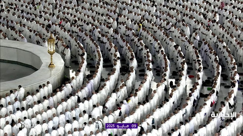 iy9 i1UuHGoS9zM1.jpg