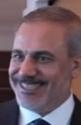 GqbEH3sXwAA37yK.jpg