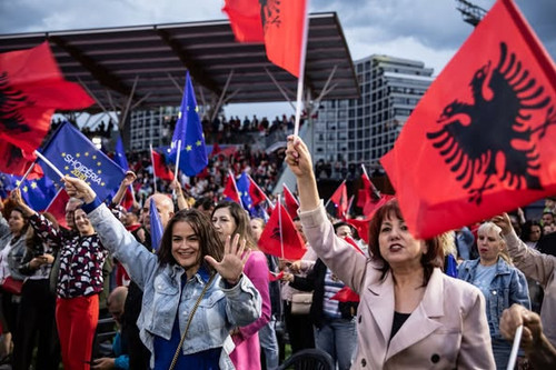 492842438 1056976853153366 6476803427696123626 n.jpg?stp=dst jpg p526x395 tt6& nc cat=111&ccb=1 7& n.jpg