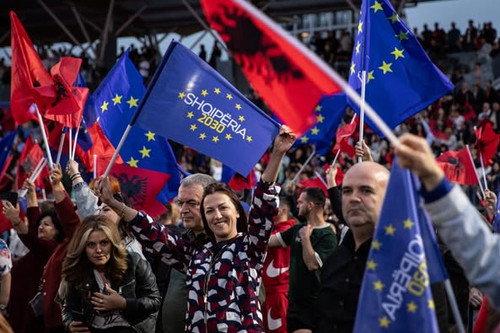 495065347 1056976729820045 7678685869567468947 n.jpg?stp=dst jpg p526x395 tt6& nc cat=107&ccb=1 7& n.jpg