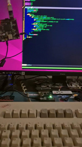 YVNyYR8rmco kDB9.jpg