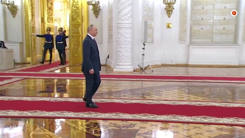 EEp4B1u2RF clCXD.jpg