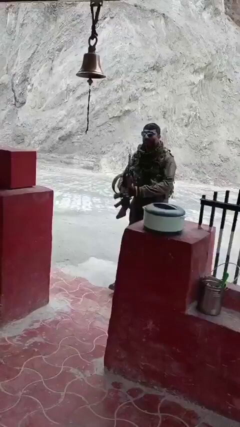 b2PV 1mXy45cAgxy.jpg