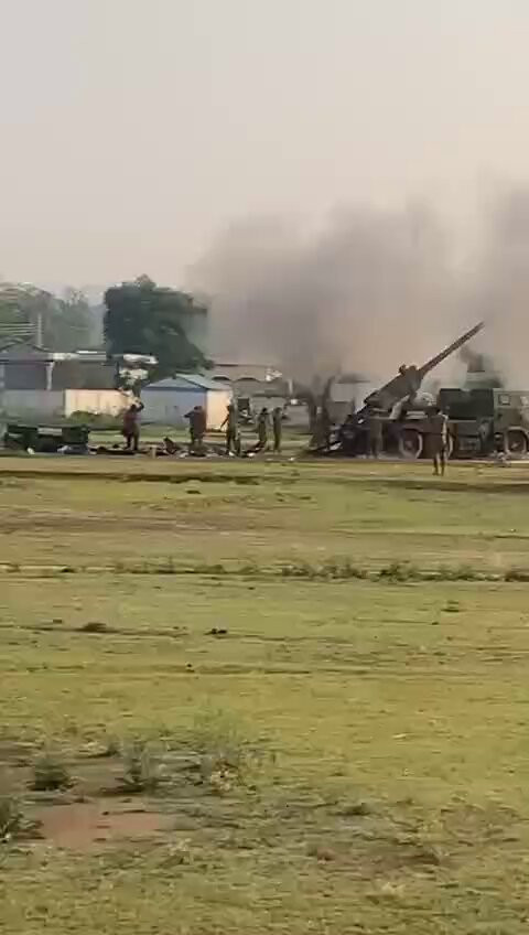 Bats Ou9yhgwAnYh.jpg