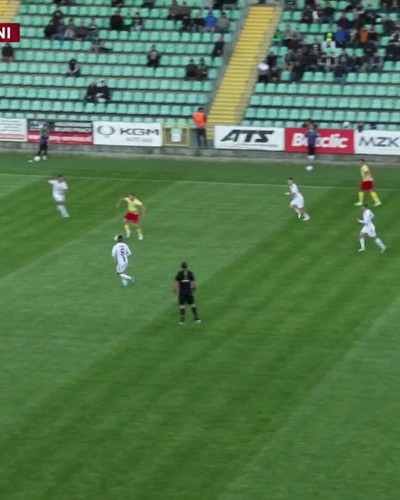 tUCKId 09Bet4s6n.jpg