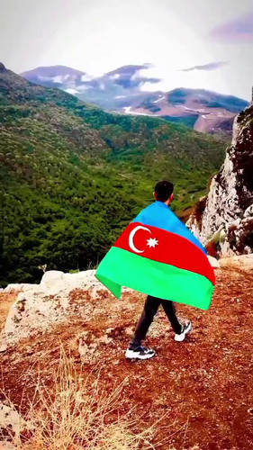 v mA1pRoAJVmrRoF.jpg