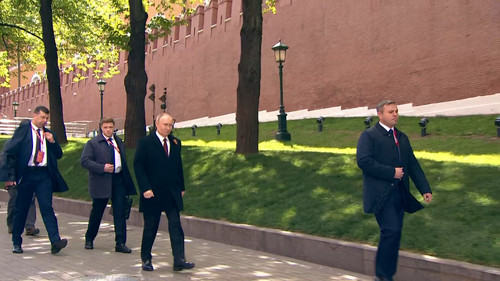 Парад.Победы.МОСКВА.2025.WEB.1080p.x264.mkv snapshot 01.29.00.320.jpg