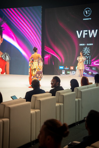 GqhQeC bcAY06Oq?format=jpg.jpg