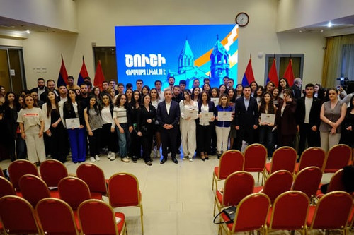 496864086 18125918029436340 4724444050755954215 n.jpg?stp=dst jpg p526x395 tt6& nc cat=101&ccb=1 7& .jpg