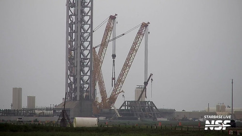 yxnFyr5gDUxEpV m.jpg