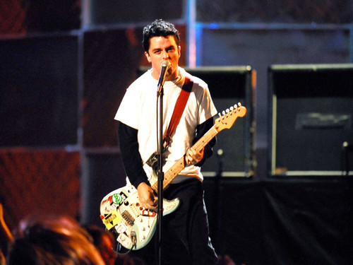 Billie Joe Armstrong Green Day hero@2000x1500.jpg
