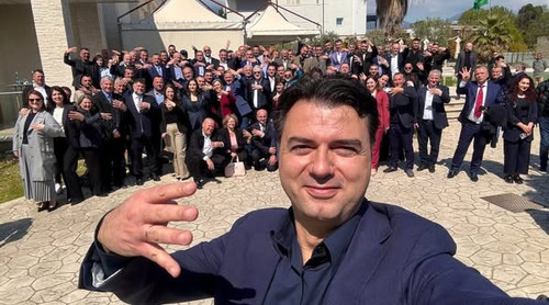 489927175 1244186233736757 1125946621269919306 n.jpg?stp=dst jpg s600x600 tt6& nc cat=107&ccb=1 7& n.jpg