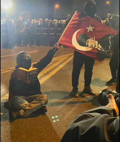 GoXT6ZNXoAAuO1b.jpg