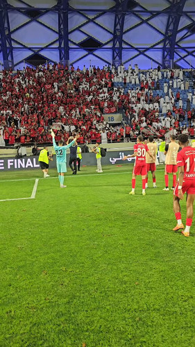 56sUf0 tuE2hbUSx.jpg