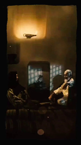 B7thLrCYRRbx7ax0.jpg