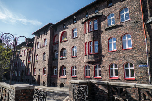 Traditional House %22Familŏk%22 (worker house).png