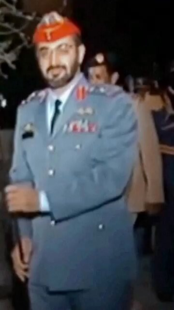 zo1LoX25oMUC JEj.jpg