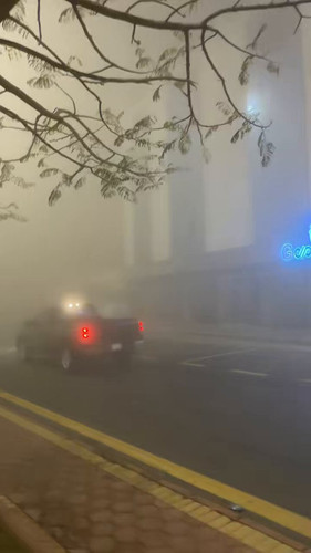 ZEgk Q4u8B0F3fqp.jpg