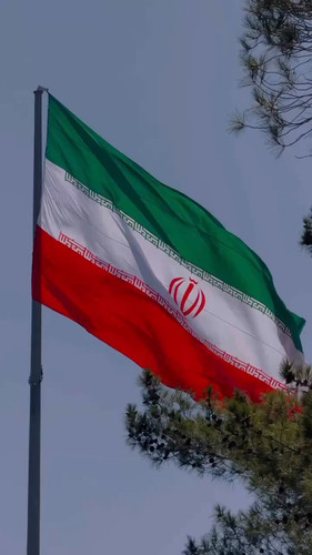 7e0GUOa68FbA uXm.jpg