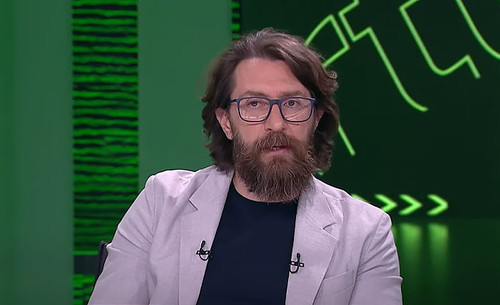 GoUuiF5W0AIVlbK.jpg