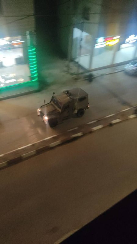 عاجل | قوات الاحتلال تعتقل شاباً وتواصل اقتحام بلدة بيت فوريك شرق نابلس....