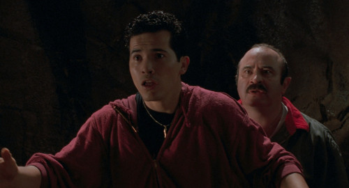 Super Mario Bros (1993) UHDRip 2160p SDR HEVC DD 2.0 HDZ.mkv snapshot 00.22.02.250.jpg