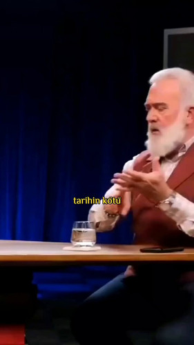 XpIvwNbiG4VNirmT.jpg