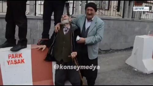 L dHxXNZmthXzzs7.jpg