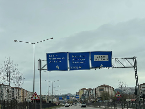 GoZYfYsWkAEdcZV.jpg