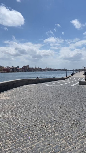 53Nm0ukLu1awj9F .jpg