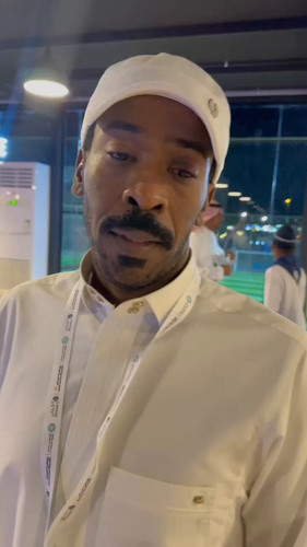 6Ur7Ex8 557Rzzuy.jpg