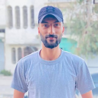 استشهاد الشابين محمود وهيثم حمدان جراء قصف الاحتلال على مشروع بيت لاهيا شمال غزة، ليلتحقا بوالدتهما وأخواتهما الشهداء....