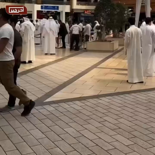l7V3e8 bwSkfDrLb.jpg