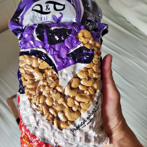 Castanha de Caju 1Kg (Com ou sem Sal) P&P.jpg