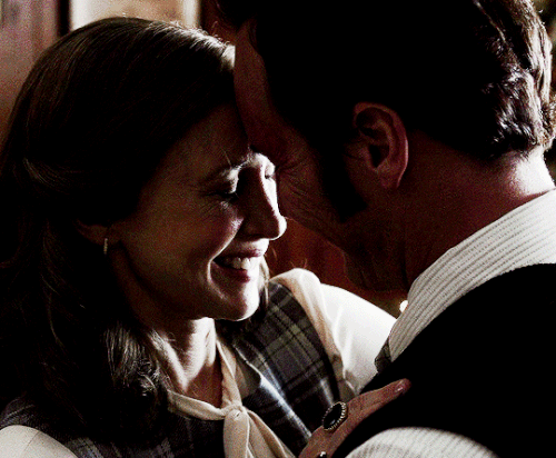 tumblr 7c96aa05a0d0f9defaea5c13f91911e1 a0dc54ec 540.gif