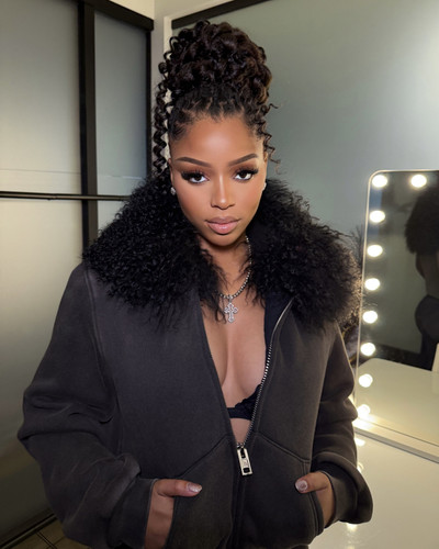 Bailey, Chloe (Black Coat01).jpg