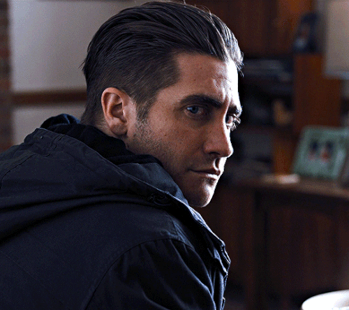 tumblr 483388b39aa07d49eba67b26117e03e1 fbd54735 540.gif