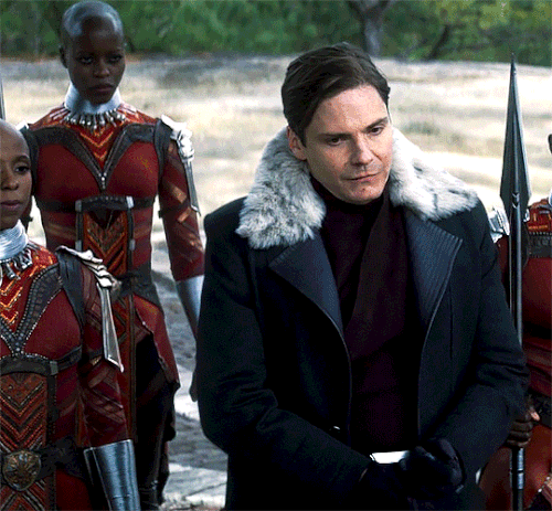 tumblr 8af70fef30647783b6791a446c6cc94e 22990b51 540.gif