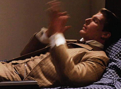 tumblr 8f5d9e332c0f51f6c8440660699eb940 100e0b8e 540.gif
