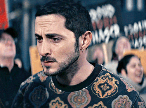 tumblr 21a375299fd213b0cdf1dfddc72c2450 8fd38d09 540.gif